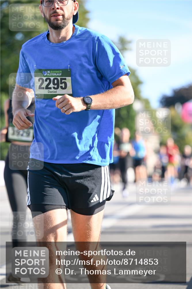 07.09.2025 - BARMER Alsterlauf Dr. Thomas Lammeyer http://msf.ph/oto/8714853 07.09.2025 09:49:03 Laufen 36, 2295 meine-sportfotos.de
