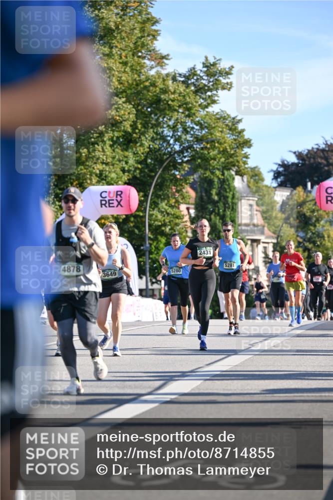 07.09.2025 - BARMER Alsterlauf Dr. Thomas Lammeyer http://msf.ph/oto/8714855 07.09.2025 09:49:04 Laufen 4878, 3649, 5280, 2431, 5281, 54, 2281 meine-sportfotos.de