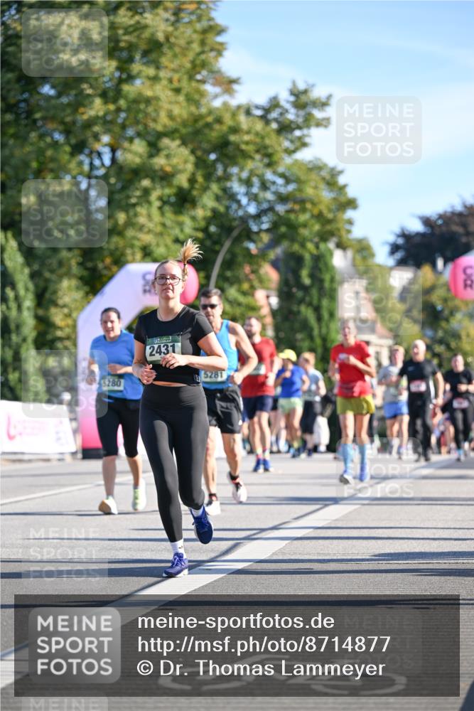 07.09.2025 - BARMER Alsterlauf Dr. Thomas Lammeyer http://msf.ph/oto/8714877 07.09.2025 09:49:08 Laufen 5280, 2431, 5281 meine-sportfotos.de