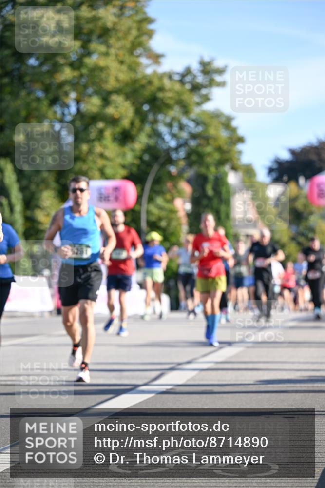 07.09.2025 - BARMER Alsterlauf Dr. Thomas Lammeyer http://msf.ph/oto/8714890 07.09.2025 09:49:09 Laufen  meine-sportfotos.de