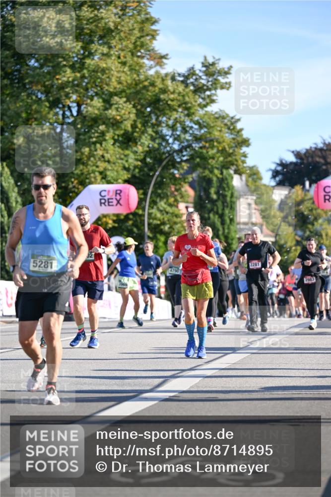 07.09.2025 - BARMER Alsterlauf Dr. Thomas Lammeyer http://msf.ph/oto/8714895 07.09.2025 09:49:10 Laufen 5281, 02, 4790, 2281, 2983, 34 meine-sportfotos.de