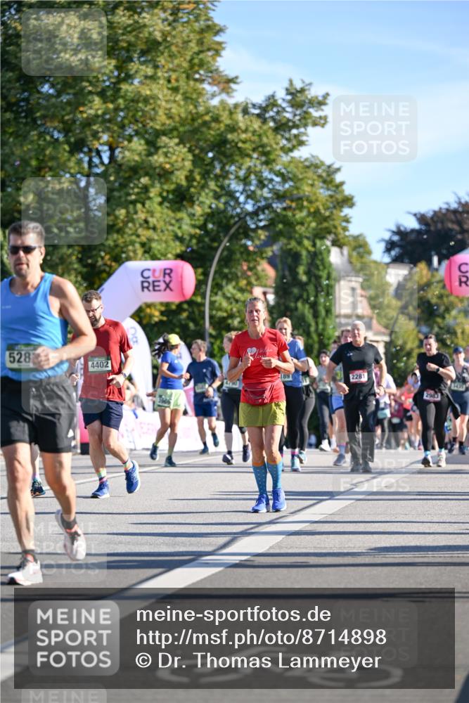 07.09.2025 - BARMER Alsterlauf Dr. Thomas Lammeyer http://msf.ph/oto/8714898 07.09.2025 09:49:11 Laufen 528, 4402, 2281, 4790, 2983, 54 meine-sportfotos.de
