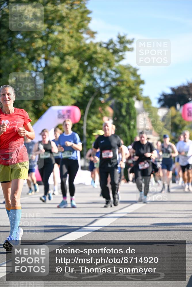07.09.2025 - BARMER Alsterlauf Dr. Thomas Lammeyer http://msf.ph/oto/8714920 07.09.2025 09:49:14 Laufen 220 meine-sportfotos.de