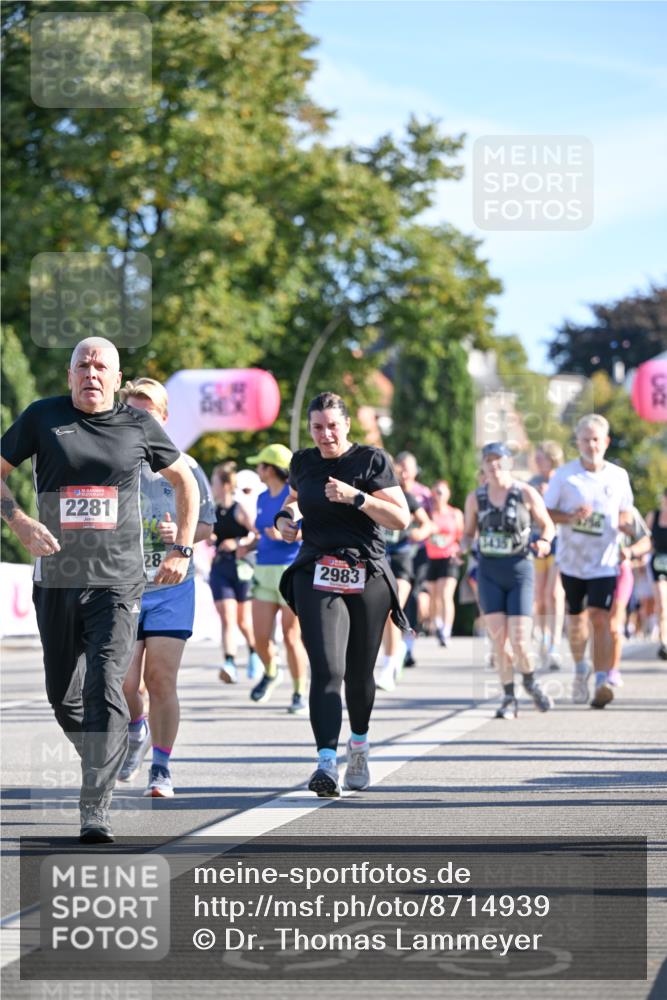 07.09.2025 - BARMER Alsterlauf Dr. Thomas Lammeyer http://msf.ph/oto/8714939 07.09.2025 09:49:17 Laufen 2281, 2983 meine-sportfotos.de