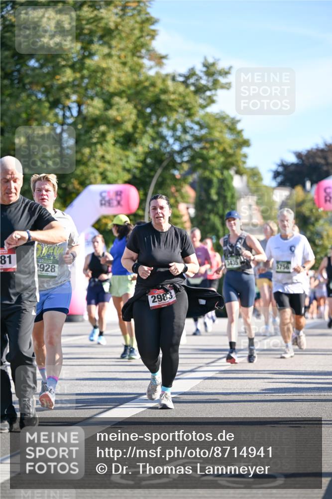 07.09.2025 - BARMER Alsterlauf Dr. Thomas Lammeyer http://msf.ph/oto/8714941 07.09.2025 09:49:18 Laufen 81, 928, 2983, 5756 meine-sportfotos.de