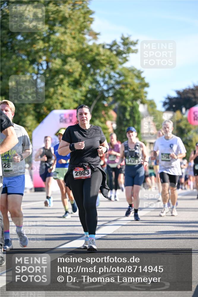 07.09.2025 - BARMER Alsterlauf Dr. Thomas Lammeyer http://msf.ph/oto/8714945 07.09.2025 09:49:19 Laufen 847, 28, 2983, 3435, 3756 meine-sportfotos.de