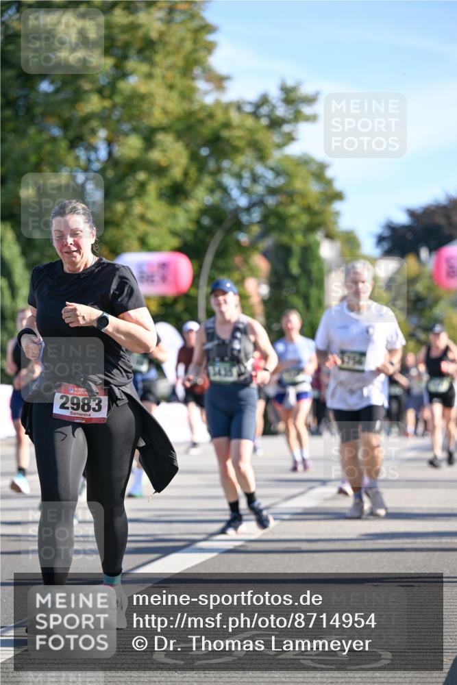 07.09.2025 - BARMER Alsterlauf Dr. Thomas Lammeyer http://msf.ph/oto/8714954 07.09.2025 09:49:20 Laufen 36, 5, 2983, 5438 meine-sportfotos.de