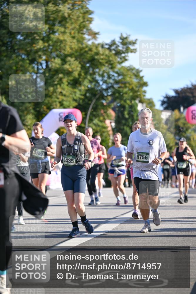 07.09.2025 - BARMER Alsterlauf Dr. Thomas Lammeyer http://msf.ph/oto/8714957 07.09.2025 09:49:20 Laufen 3199, 3435, 5756 meine-sportfotos.de