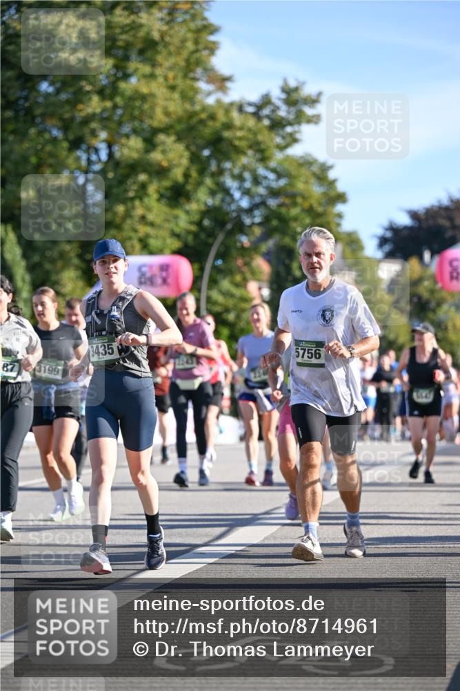 07.09.2025 - BARMER Alsterlauf Dr. Thomas Lammeyer http://msf.ph/oto/8714961 07.09.2025 09:49:21 Laufen 87, 3199, 3435, 120443, 5756, 31647 meine-sportfotos.de