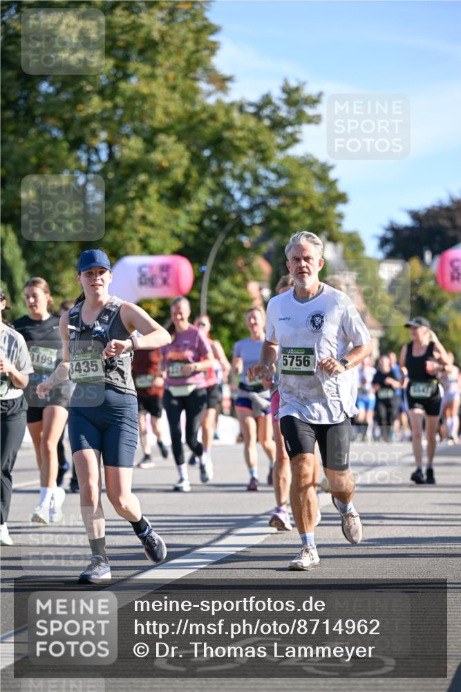 07.09.2025 - BARMER Alsterlauf Dr. Thomas Lammeyer http://msf.ph/oto/8714962 07.09.2025 09:49:21 Laufen 3199, 3435, 201, 5756, 1147 meine-sportfotos.de