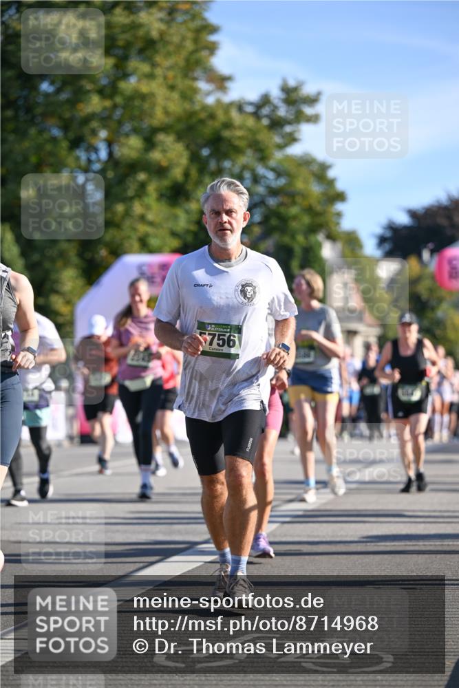 07.09.2025 - BARMER Alsterlauf Dr. Thomas Lammeyer http://msf.ph/oto/8714968 07.09.2025 09:49:22 Laufen 5756 meine-sportfotos.de