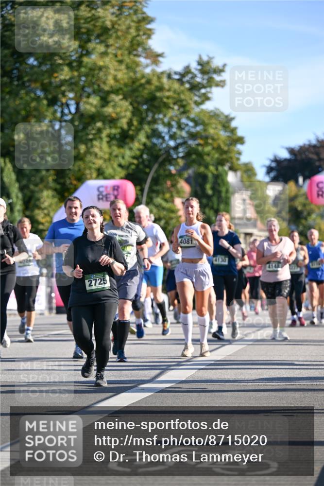 07.09.2025 - BARMER Alsterlauf Dr. Thomas Lammeyer http://msf.ph/oto/8715020 07.09.2025 09:49:32 Laufen 2725, 4081, 4130, 200 meine-sportfotos.de