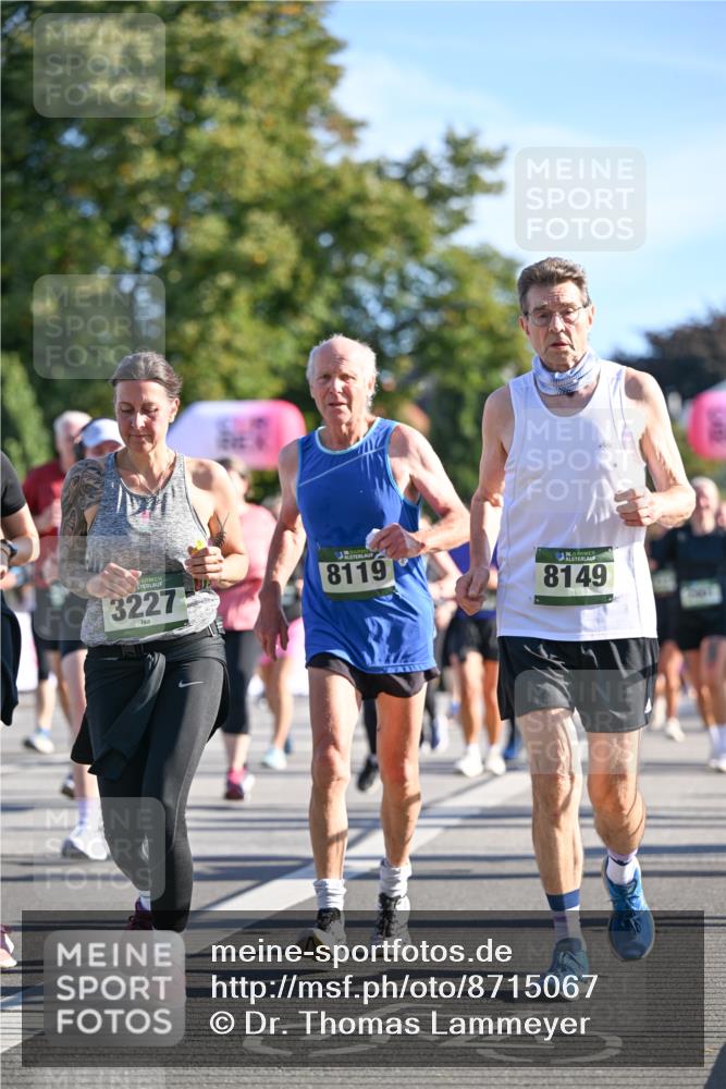 07.09.2025 - BARMER Alsterlauf Dr. Thomas Lammeyer http://msf.ph/oto/8715067 07.09.2025 09:49:40 Laufen 3227, 8119, 36, 8149 meine-sportfotos.de