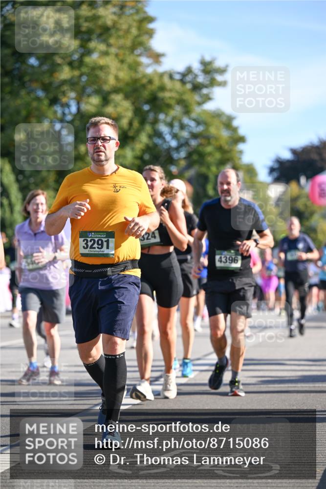 07.09.2025 - BARMER Alsterlauf Dr. Thomas Lammeyer http://msf.ph/oto/8715086 07.09.2025 09:49:45 Laufen 36, 3291, 4396 meine-sportfotos.de