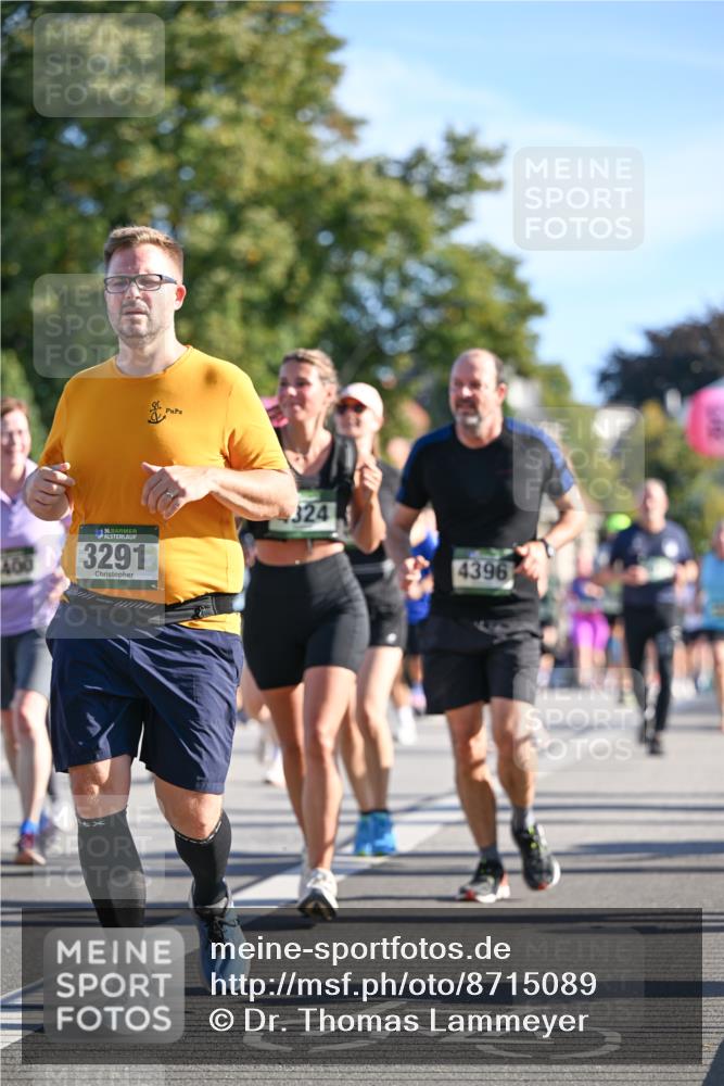 07.09.2025 - BARMER Alsterlauf Dr. Thomas Lammeyer http://msf.ph/oto/8715089 07.09.2025 09:49:46 Laufen 400, 36, 3291, 324, 4396 meine-sportfotos.de