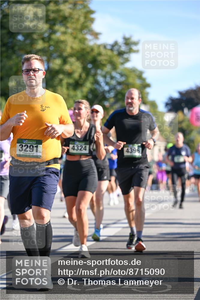 07.09.2025 - BARMER Alsterlauf Dr. Thomas Lammeyer http://msf.ph/oto/8715090 07.09.2025 09:49:46 Laufen 36, 3291, 4324, 4396 meine-sportfotos.de