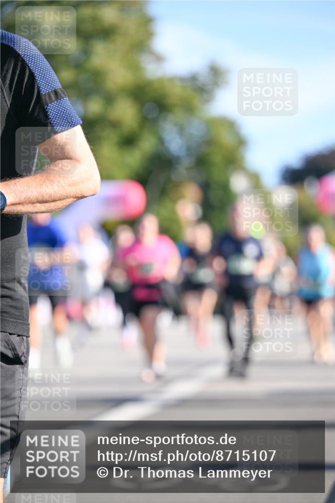 07.09.2025 - BARMER Alsterlauf Dr. Thomas Lammeyer http://msf.ph/oto/8715107 07.09.2025 09:49:49 Laufen  meine-sportfotos.de