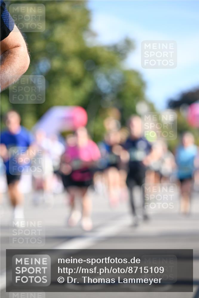 07.09.2025 - BARMER Alsterlauf Dr. Thomas Lammeyer http://msf.ph/oto/8715109 07.09.2025 09:49:49 Laufen  meine-sportfotos.de