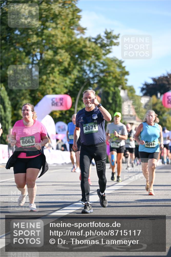 07.09.2025 - BARMER Alsterlauf Dr. Thomas Lammeyer http://msf.ph/oto/8715117 07.09.2025 09:49:50 Laufen 8063, 4071, 4641 meine-sportfotos.de