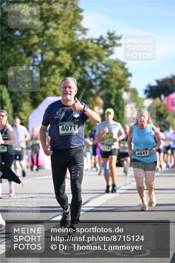 07.09.2025 - BARMER Alsterlauf Dr. Thomas Lammeyer http://msf.ph/oto/8715124 07.09.2025 09:49:52 Laufen 4071, 4641 meine-sportfotos.de