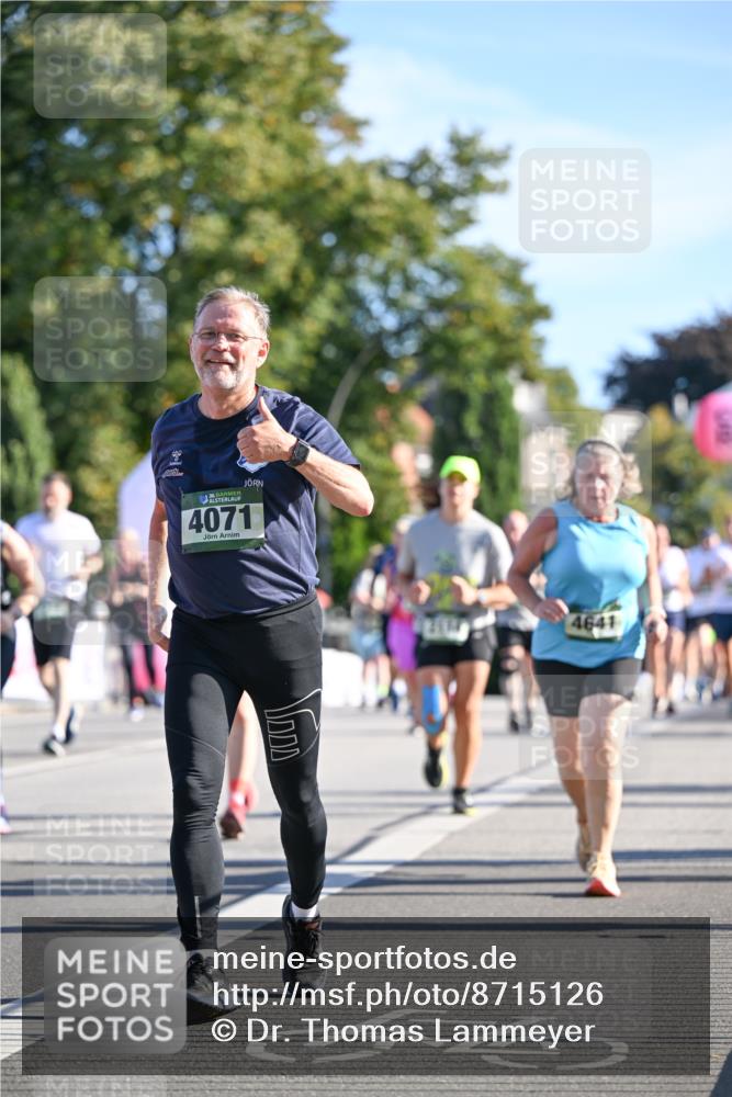07.09.2025 - BARMER Alsterlauf Dr. Thomas Lammeyer http://msf.ph/oto/8715126 07.09.2025 09:49:52 Laufen 4071, 4641 meine-sportfotos.de
