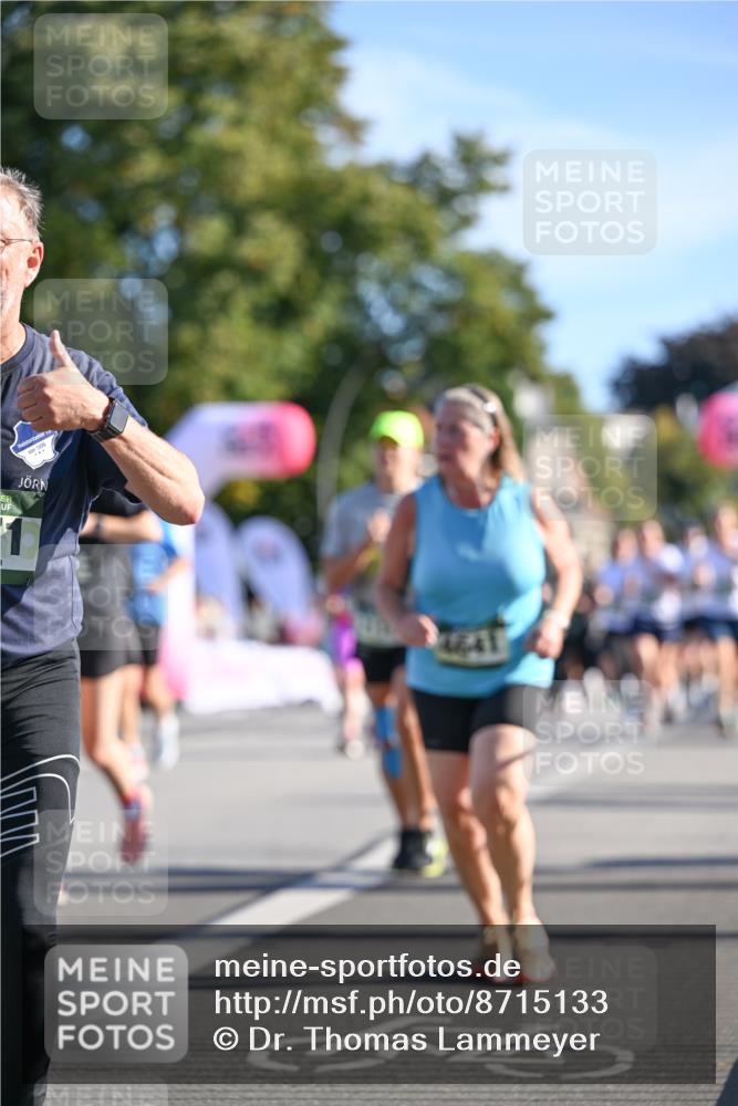 07.09.2025 - BARMER Alsterlauf Dr. Thomas Lammeyer http://msf.ph/oto/8715133 07.09.2025 09:49:53 Laufen 54 meine-sportfotos.de
