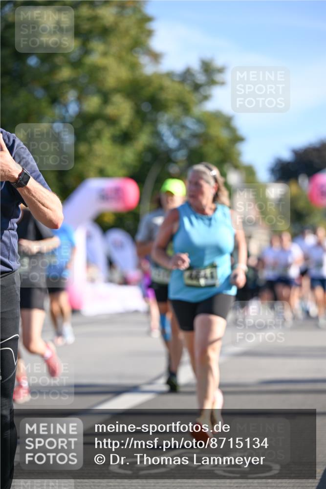 07.09.2025 - BARMER Alsterlauf Dr. Thomas Lammeyer http://msf.ph/oto/8715134 07.09.2025 09:49:53 Laufen  meine-sportfotos.de
