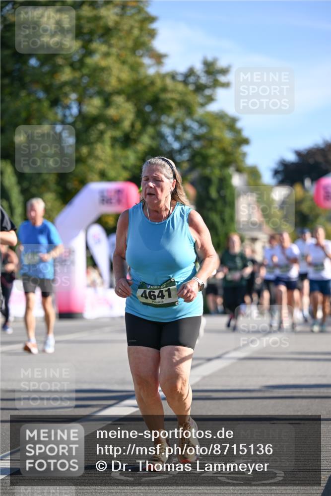 07.09.2025 - BARMER Alsterlauf Dr. Thomas Lammeyer http://msf.ph/oto/8715136 07.09.2025 09:49:54 Laufen 4641 meine-sportfotos.de