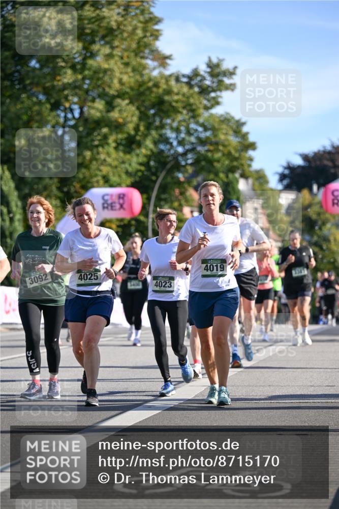 07.09.2025 - BARMER Alsterlauf Dr. Thomas Lammeyer http://msf.ph/oto/8715170 07.09.2025 09:49:59 Laufen 3092, 4025, 3400, 4023, 4019, 54, 3381 meine-sportfotos.de