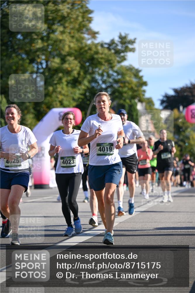 07.09.2025 - BARMER Alsterlauf Dr. Thomas Lammeyer http://msf.ph/oto/8715175 07.09.2025 09:50:00 Laufen 4025, 4023, 4019 meine-sportfotos.de