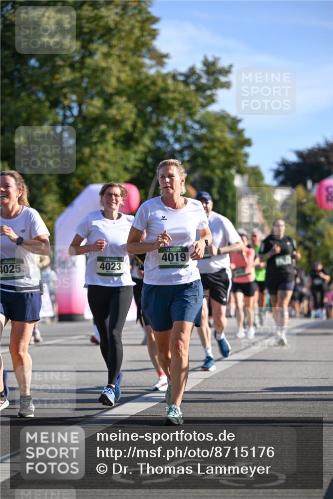 07.09.2025 - BARMER Alsterlauf Dr. Thomas Lammeyer http://msf.ph/oto/8715176 07.09.2025 09:50:00 Laufen 4025, 4023, 4019 meine-sportfotos.de