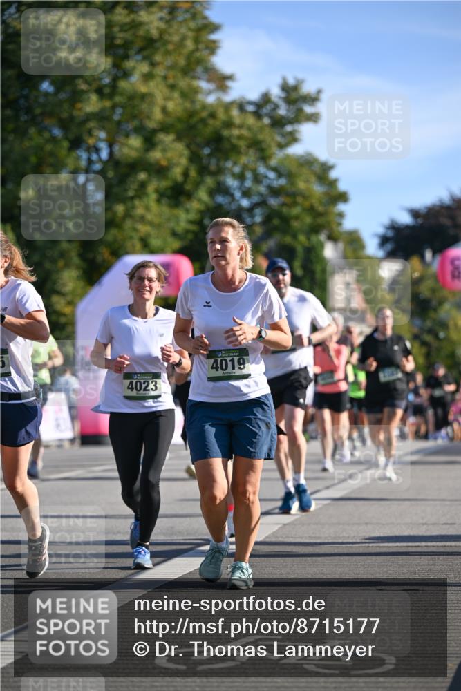 07.09.2025 - BARMER Alsterlauf Dr. Thomas Lammeyer http://msf.ph/oto/8715177 07.09.2025 09:50:01 Laufen 4023, 4019 meine-sportfotos.de