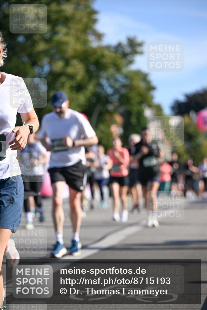 07.09.2025 - BARMER Alsterlauf Dr. Thomas Lammeyer http://msf.ph/oto/8715193 07.09.2025 09:50:03 Laufen  meine-sportfotos.de