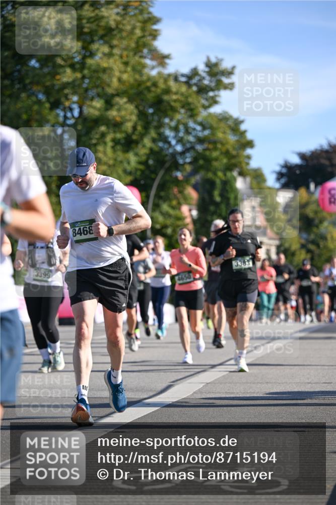 07.09.2025 - BARMER Alsterlauf Dr. Thomas Lammeyer http://msf.ph/oto/8715194 07.09.2025 09:50:03 Laufen 3399, 8468, 338 meine-sportfotos.de