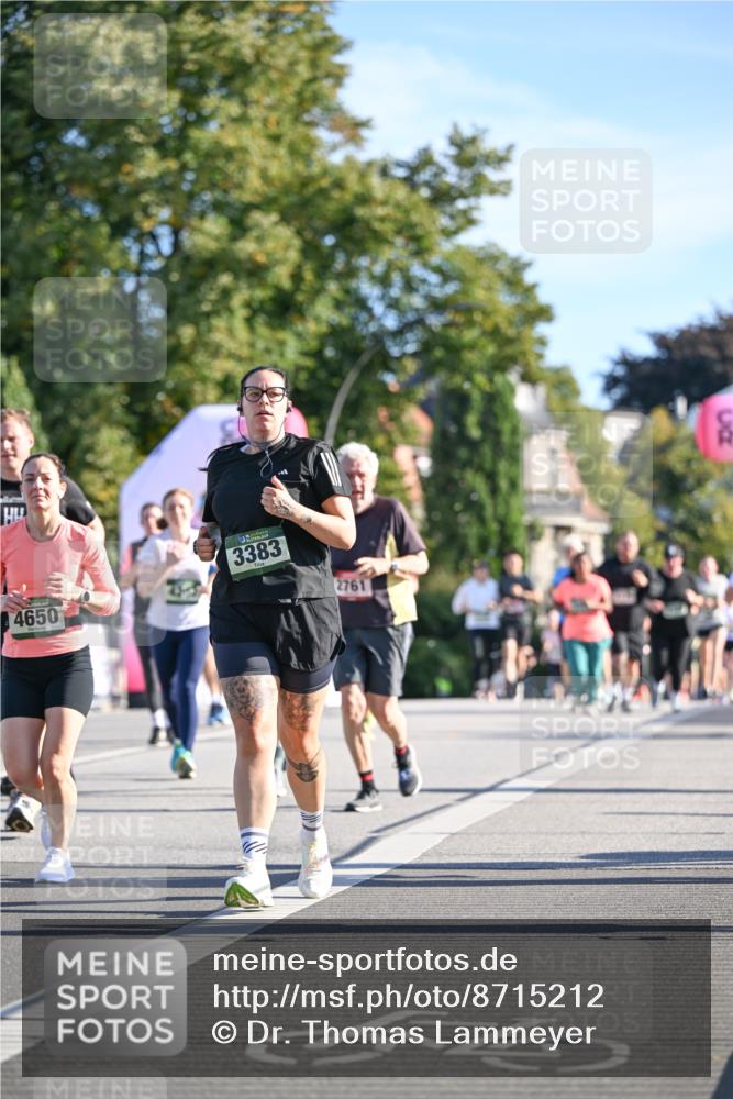 07.09.2025 - BARMER Alsterlauf Dr. Thomas Lammeyer http://msf.ph/oto/8715212 07.09.2025 09:50:05 Laufen 4650, 3383, 2761 meine-sportfotos.de