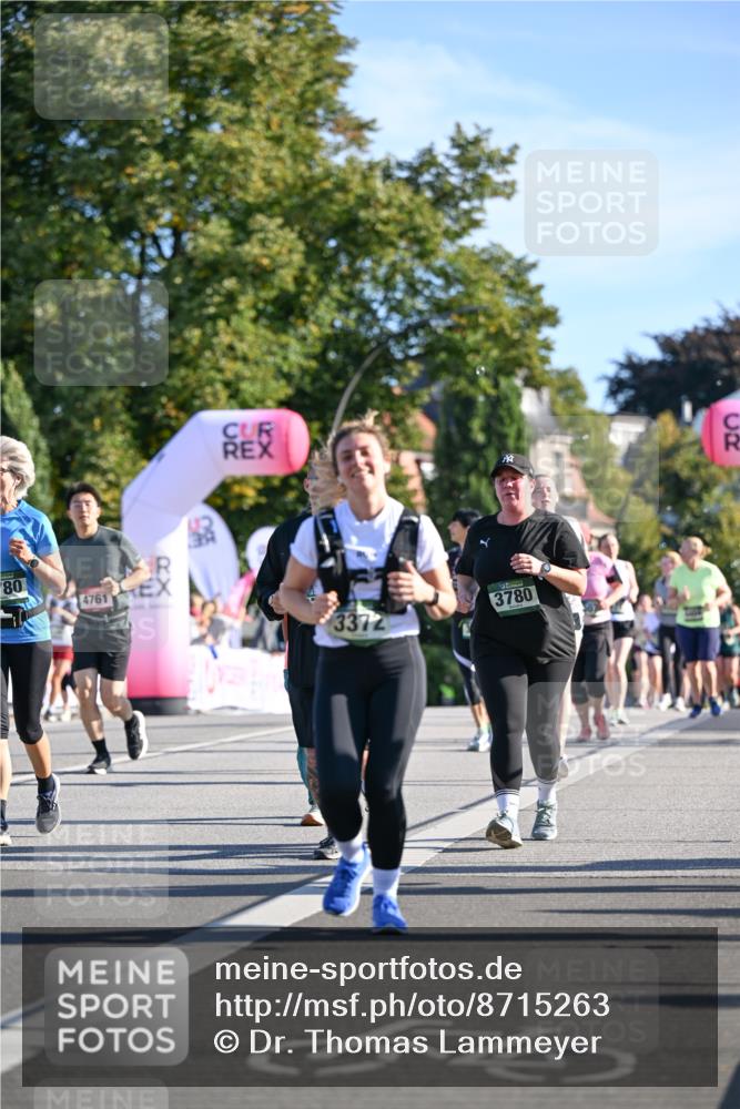 07.09.2025 - BARMER Alsterlauf Dr. Thomas Lammeyer http://msf.ph/oto/8715263 07.09.2025 09:50:15 Laufen 80, 4761, 3780, 3372, 54 meine-sportfotos.de