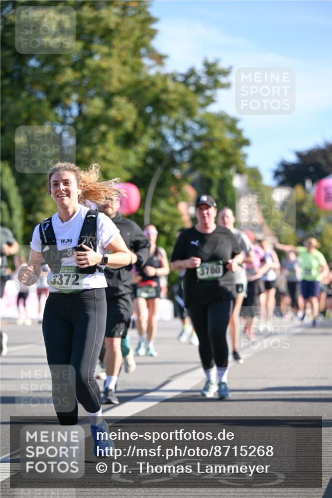 07.09.2025 - BARMER Alsterlauf Dr. Thomas Lammeyer http://msf.ph/oto/8715268 07.09.2025 09:50:16 Laufen 3372, 3780 meine-sportfotos.de