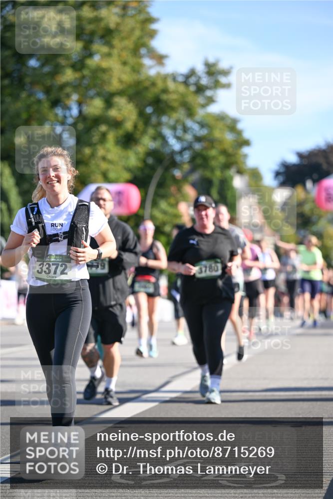 07.09.2025 - BARMER Alsterlauf Dr. Thomas Lammeyer http://msf.ph/oto/8715269 07.09.2025 09:50:16 Laufen 3372, 3780 meine-sportfotos.de