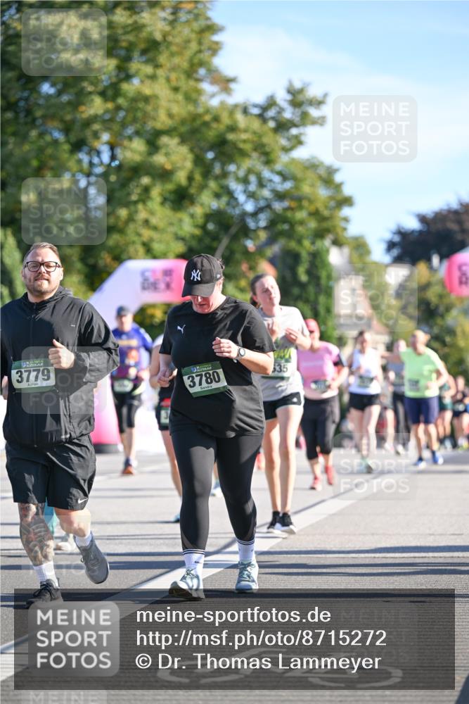 07.09.2025 - BARMER Alsterlauf Dr. Thomas Lammeyer http://msf.ph/oto/8715272 07.09.2025 09:50:17 Laufen 3779, 3780, 535 meine-sportfotos.de