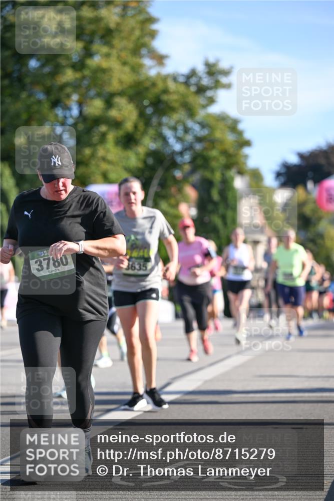 07.09.2025 - BARMER Alsterlauf Dr. Thomas Lammeyer http://msf.ph/oto/8715279 07.09.2025 09:50:18 Laufen 3780, 3635 meine-sportfotos.de