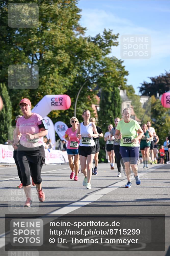 07.09.2025 - BARMER Alsterlauf Dr. Thomas Lammeyer http://msf.ph/oto/8715299 07.09.2025 09:50:21 Laufen 3231, 3571, 4919, 4404, 54 meine-sportfotos.de