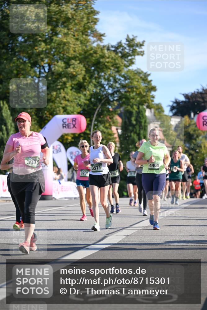 07.09.2025 - BARMER Alsterlauf Dr. Thomas Lammeyer http://msf.ph/oto/8715301 07.09.2025 09:50:21 Laufen 3070, 3231, 3571, 4287, 4619, 4404, 54 meine-sportfotos.de