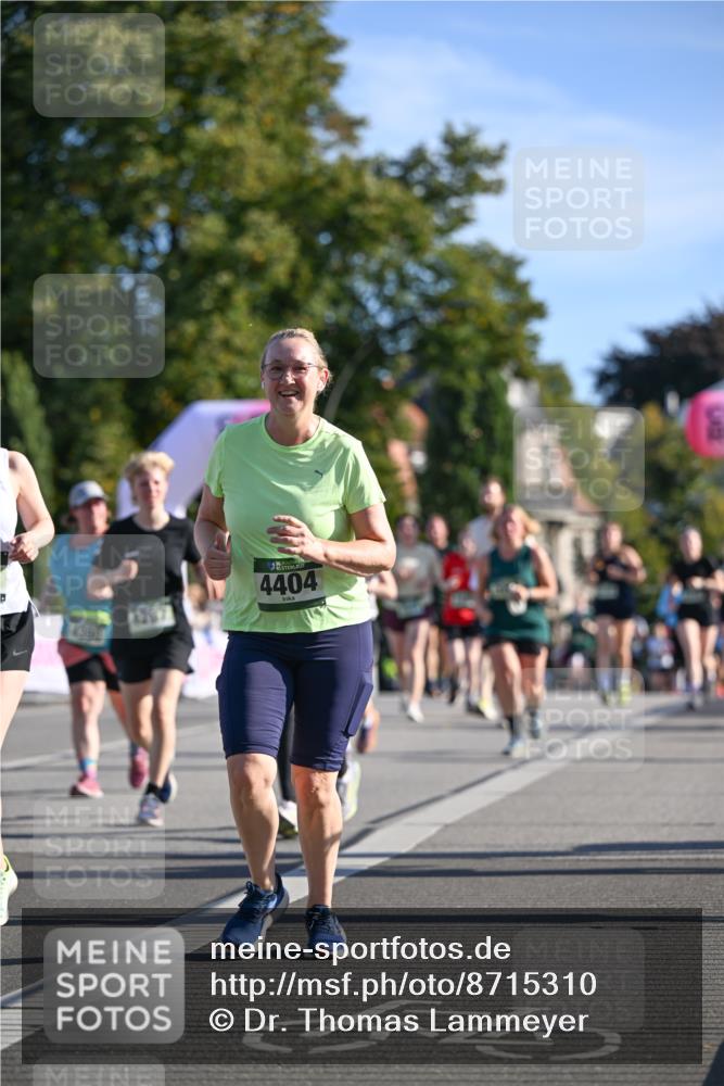 07.09.2025 - BARMER Alsterlauf Dr. Thomas Lammeyer http://msf.ph/oto/8715310 07.09.2025 09:50:25 Laufen 4404 meine-sportfotos.de