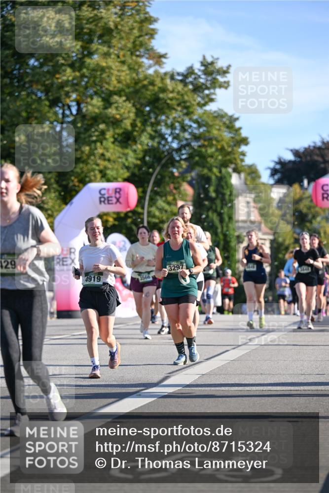 07.09.2025 - BARMER Alsterlauf Dr. Thomas Lammeyer http://msf.ph/oto/8715324 07.09.2025 09:50:27 Laufen 129, 3297, 4919, 3566, 54 meine-sportfotos.de