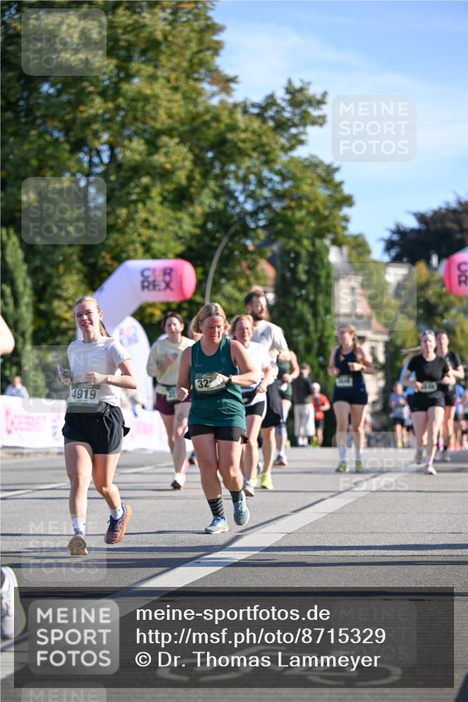07.09.2025 - BARMER Alsterlauf Dr. Thomas Lammeyer http://msf.ph/oto/8715329 07.09.2025 09:50:28 Laufen 32, 4919, 5, 414, 410 meine-sportfotos.de
