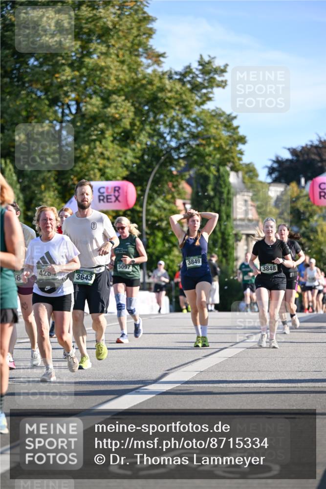 07.09.2025 - BARMER Alsterlauf Dr. Thomas Lammeyer http://msf.ph/oto/8715334 07.09.2025 09:50:30 Laufen 56, 428, 3643, 5097, 3849, 3848, 54 meine-sportfotos.de