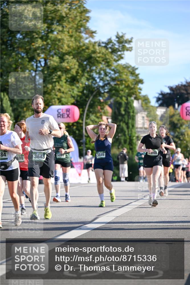 07.09.2025 - BARMER Alsterlauf Dr. Thomas Lammeyer http://msf.ph/oto/8715336 07.09.2025 09:50:31 Laufen 84, 99, 3643, 5097, 3849, 848 meine-sportfotos.de
