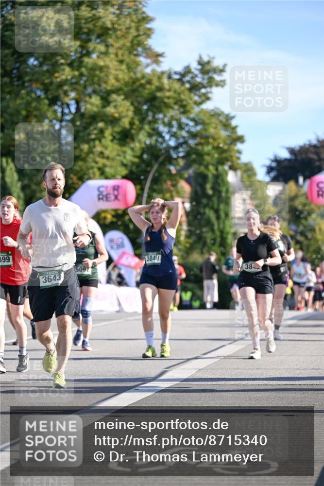 07.09.2025 - BARMER Alsterlauf Dr. Thomas Lammeyer http://msf.ph/oto/8715340 07.09.2025 09:50:31 Laufen 199, 3849, 5097, 3643, 3840 meine-sportfotos.de