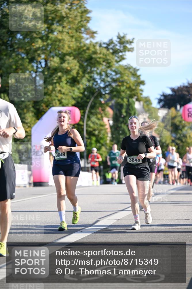 07.09.2025 - BARMER Alsterlauf Dr. Thomas Lammeyer http://msf.ph/oto/8715349 07.09.2025 09:50:33 Laufen 3849, 3848 meine-sportfotos.de