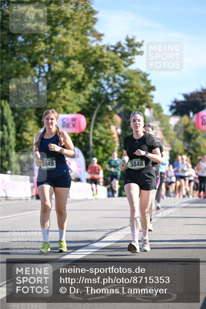 07.09.2025 - BARMER Alsterlauf Dr. Thomas Lammeyer http://msf.ph/oto/8715353 07.09.2025 09:50:33 Laufen 3849, 3848 meine-sportfotos.de